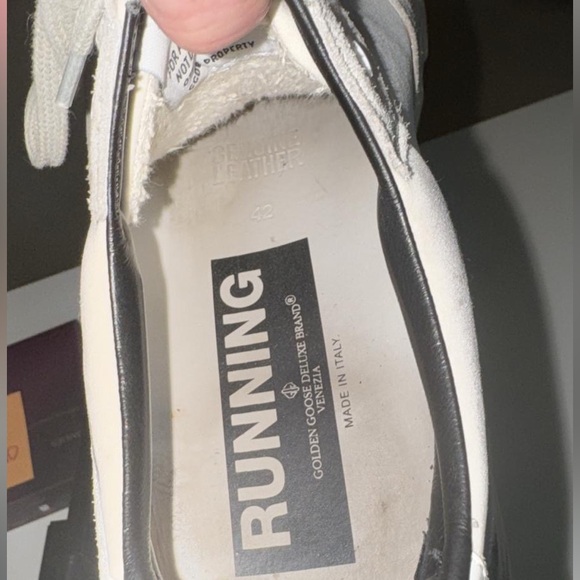 Men’s Golden Goose Running Shoe
European Size 42 (U.S Size 9) - Picture 6 of 6